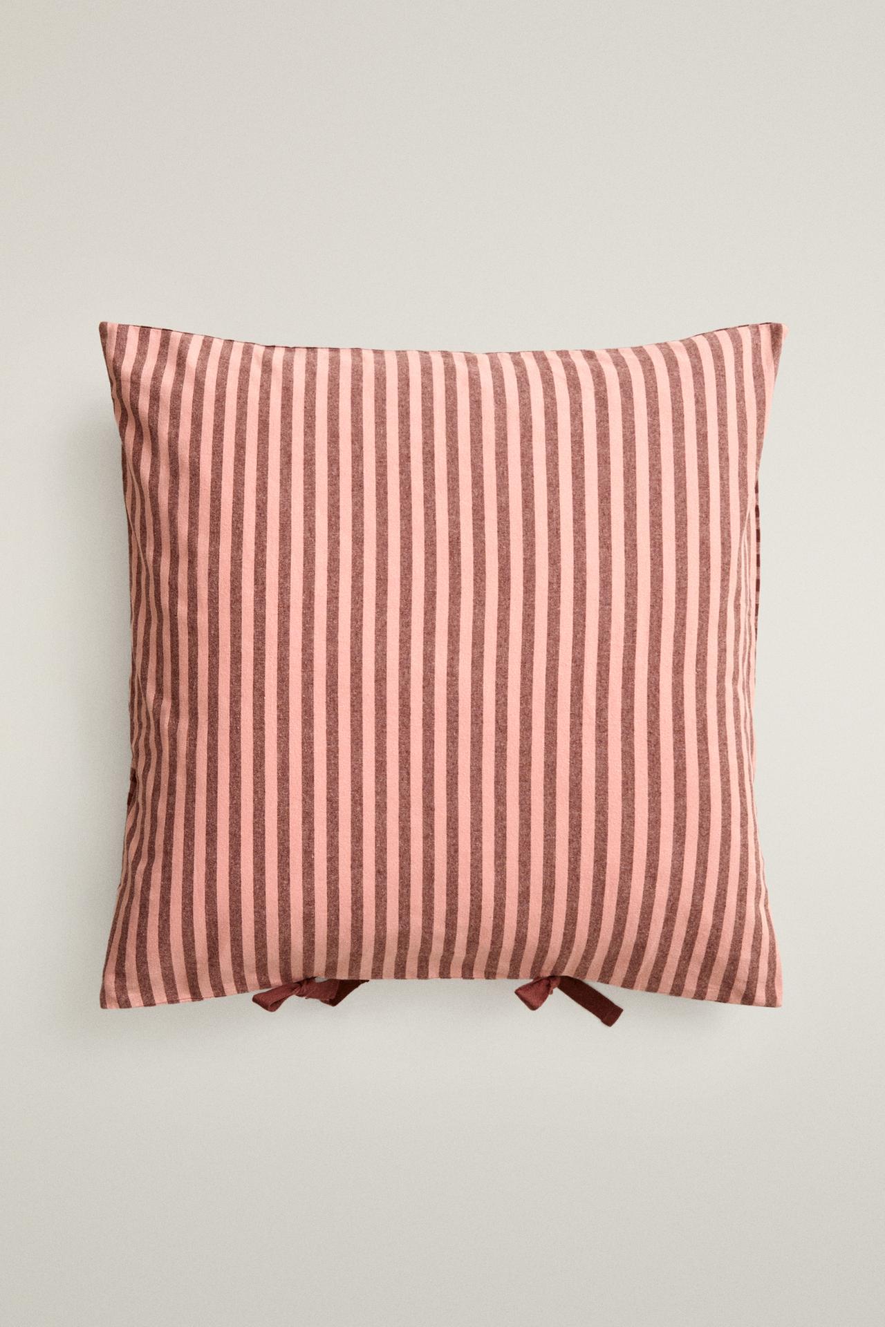 KIDS' REVERSIBLE FLANNEL COTTON PILLOWCASE — Pink