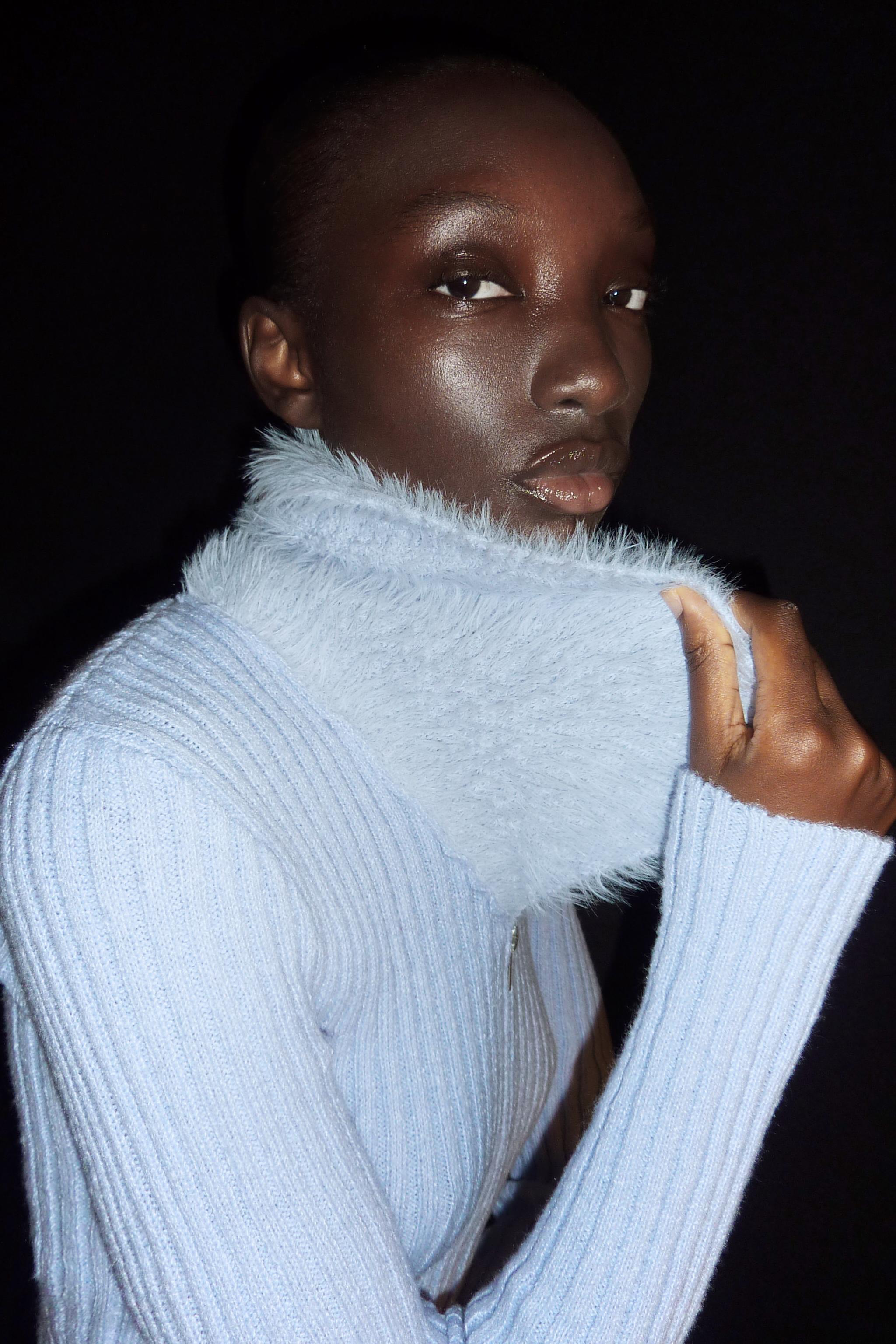 FAUX FUR EFFECT COLLAR TOP