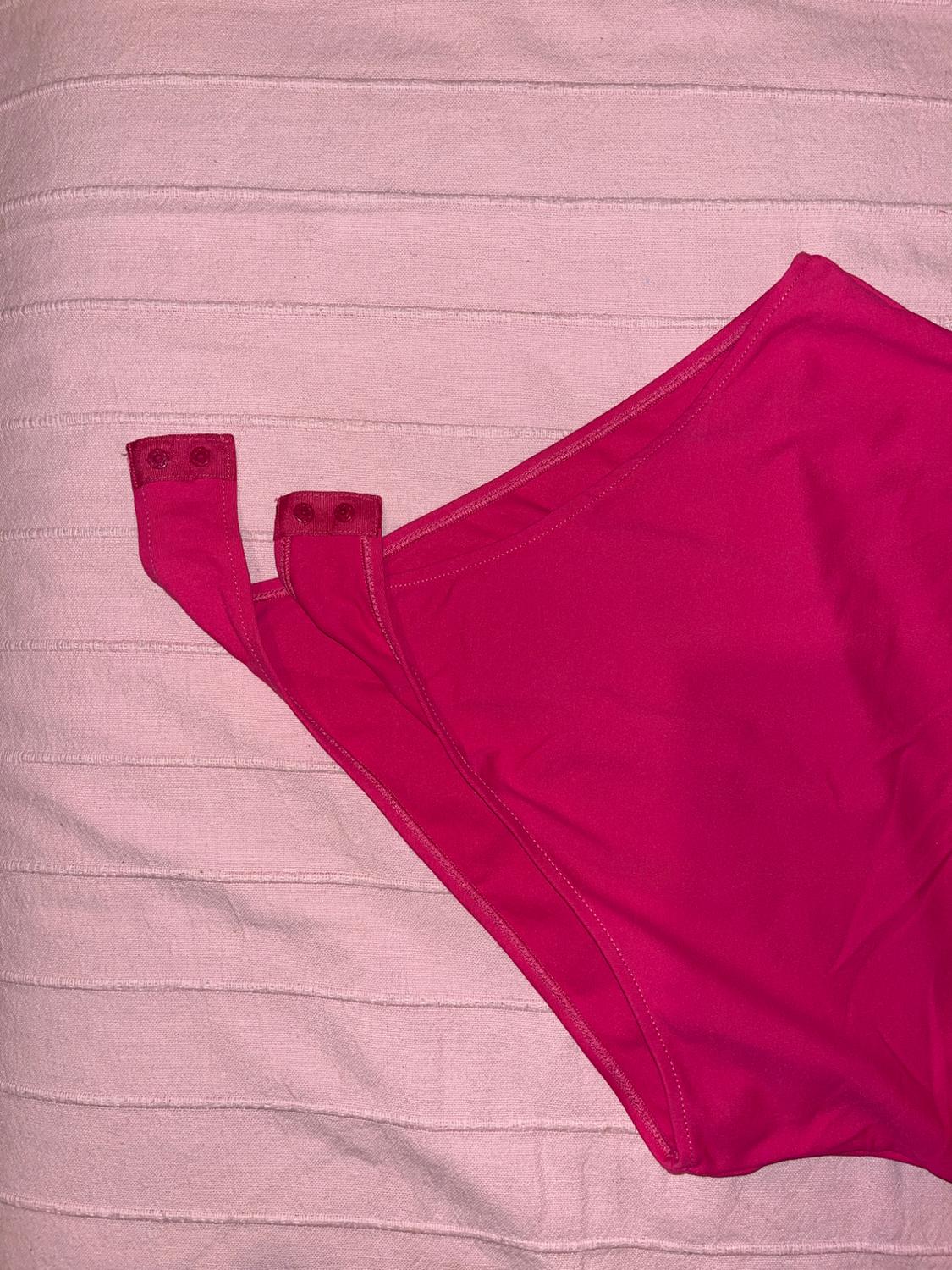 HALTER NECK BODYSUIT - Image 3