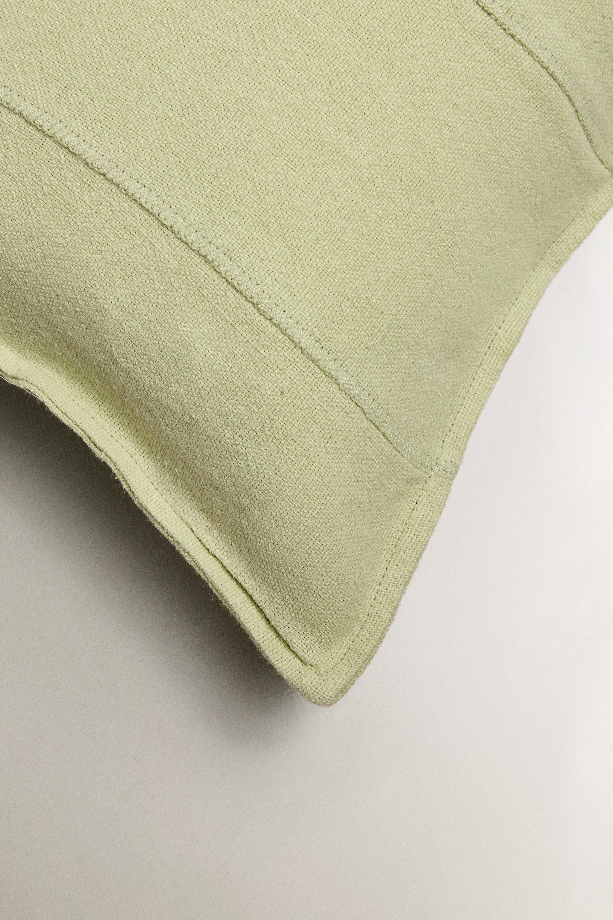 HOUSSE DE COUSSIN PLISSÉE