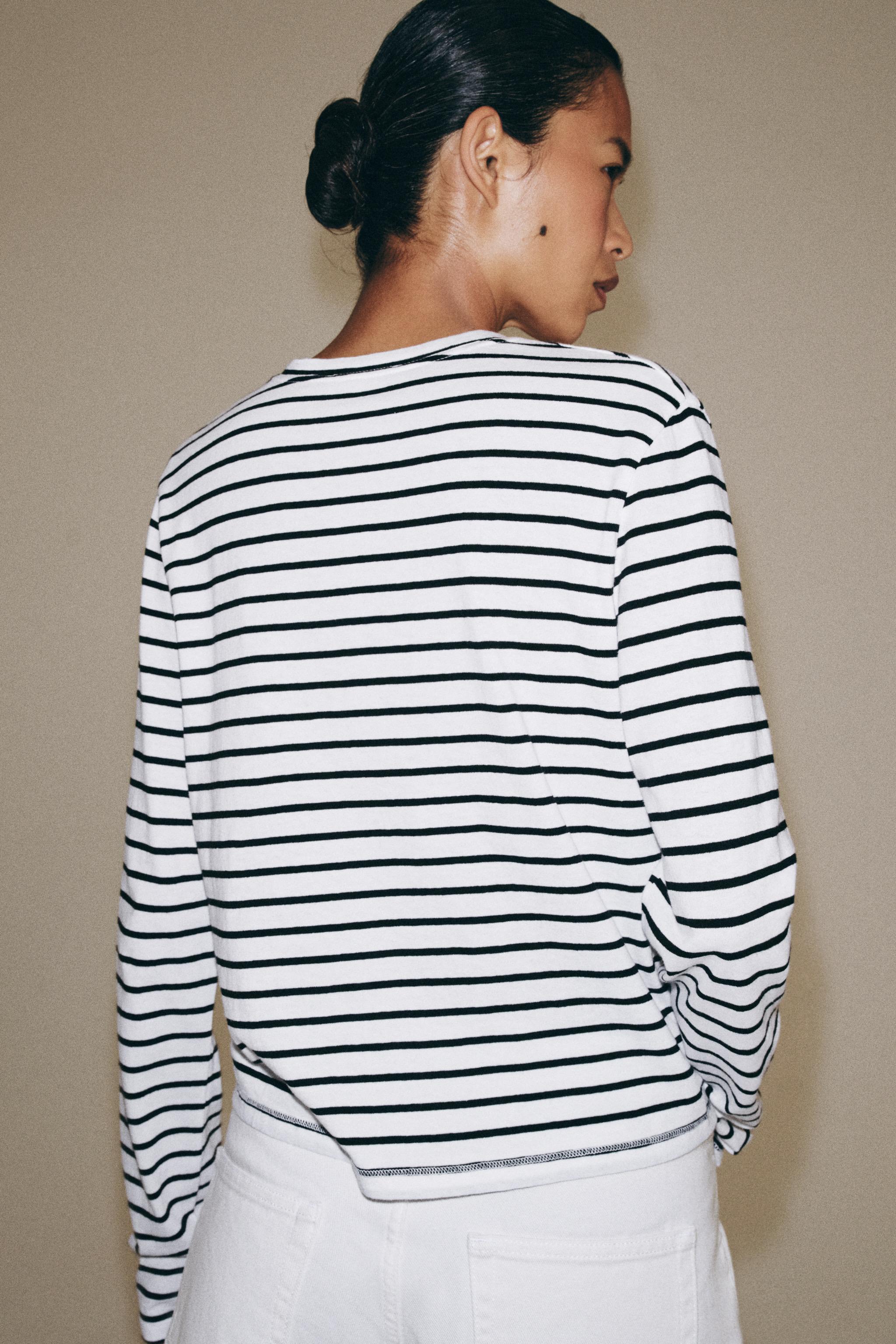 100% COTTON BUTTON T-SHIRT