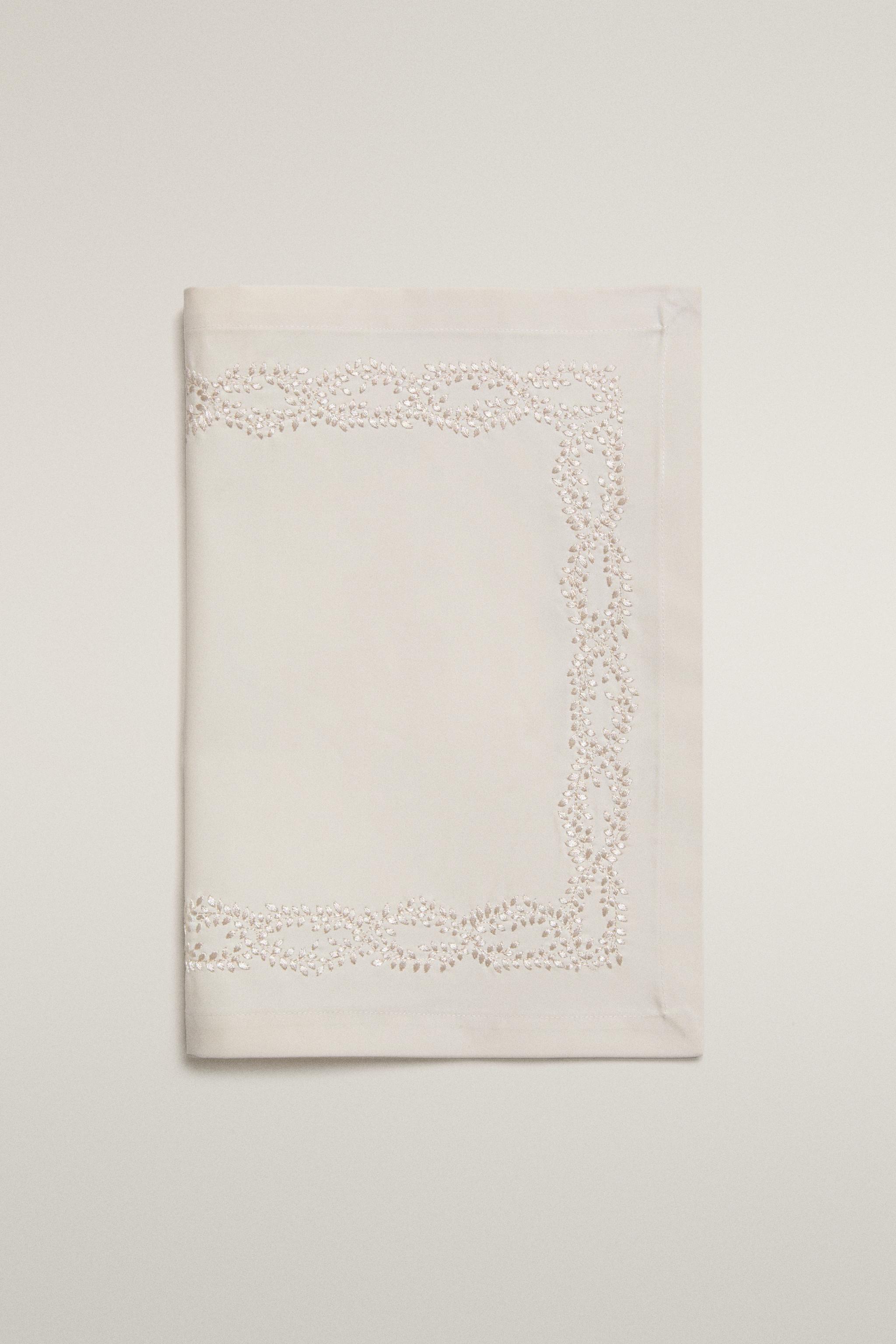 EMBROIDERED PLACEMAT