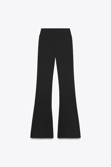 بنطلون FLARE SEAMLESS بولي أميد - أسود الخاص بـ Zara
