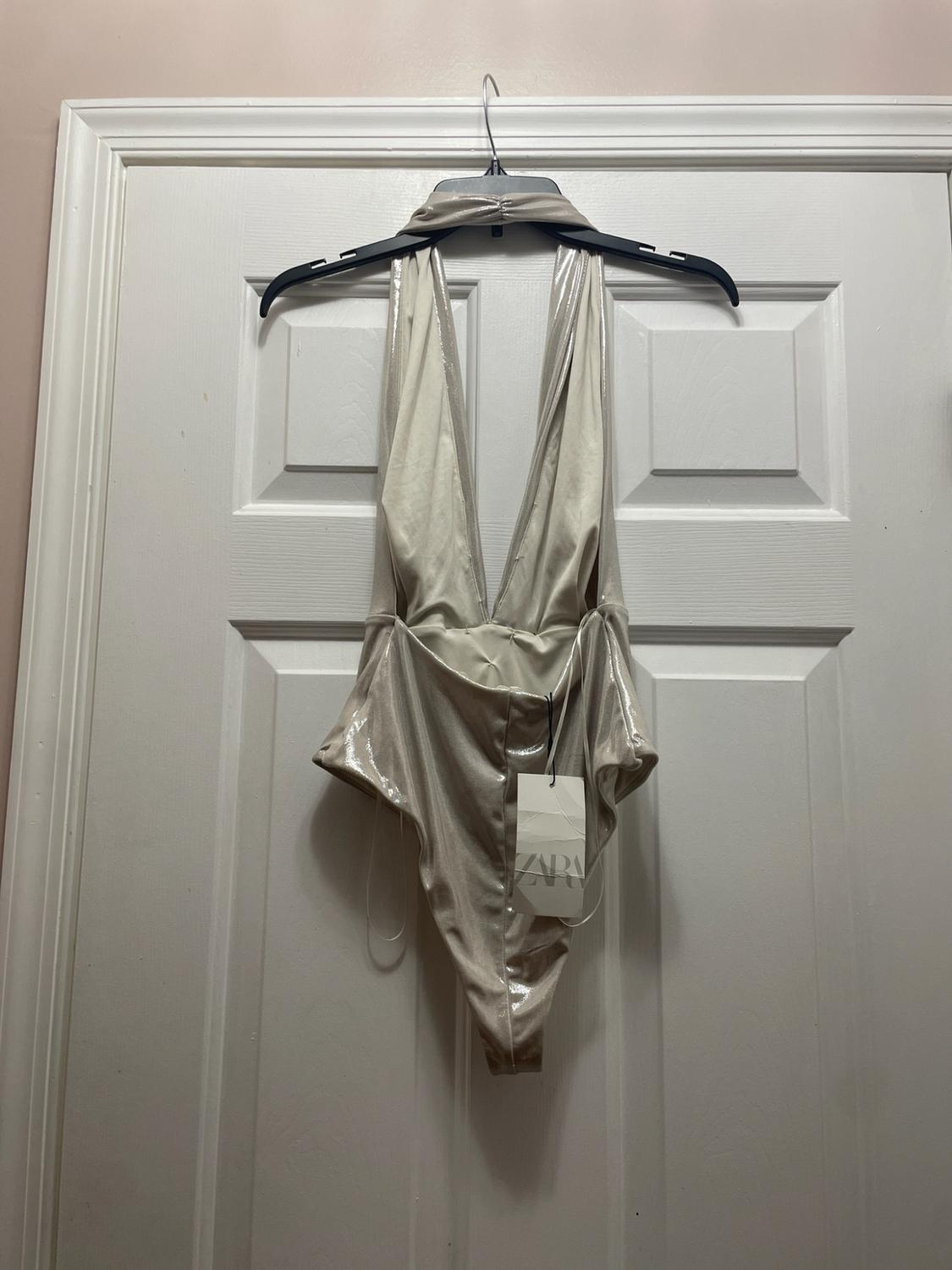 CONCH SHELL FOIL HALTER BODYSUIT - Image 2