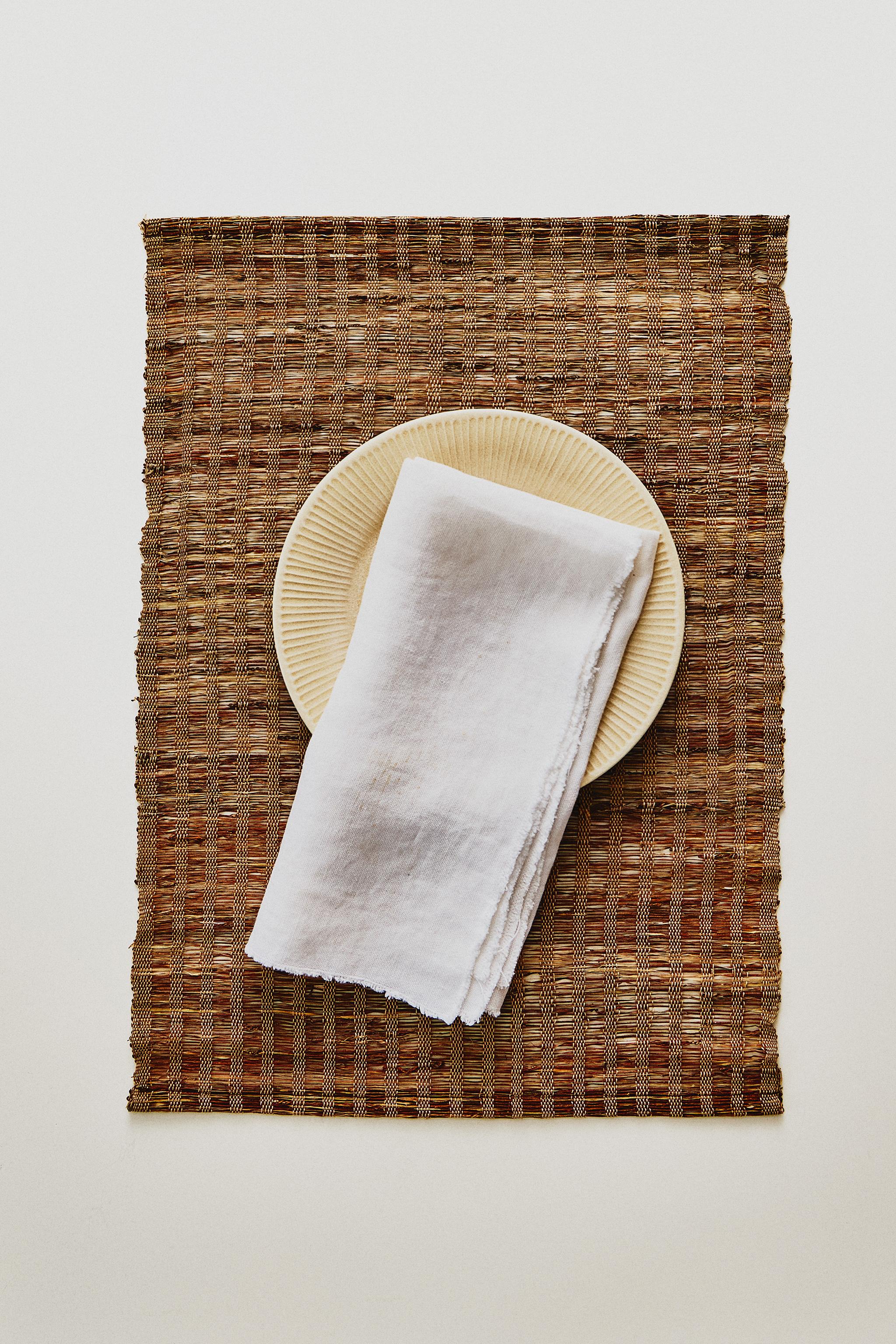 RAMIE PLACEMAT — Brown