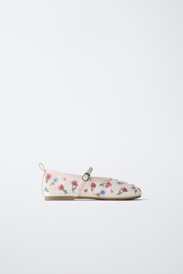 Balletas con bordado floral