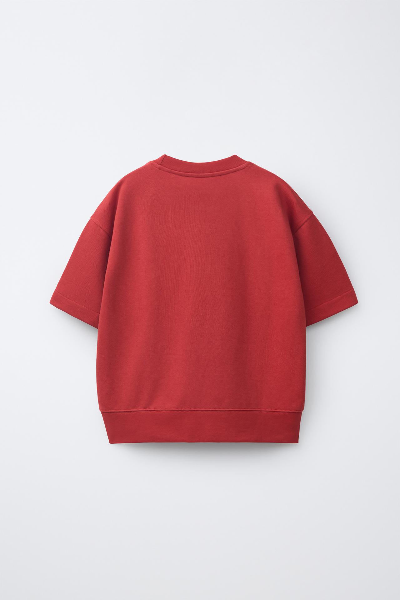 SHORT SLEEVE EMBOSSED SLOGAN SWEATSHIRT — Red