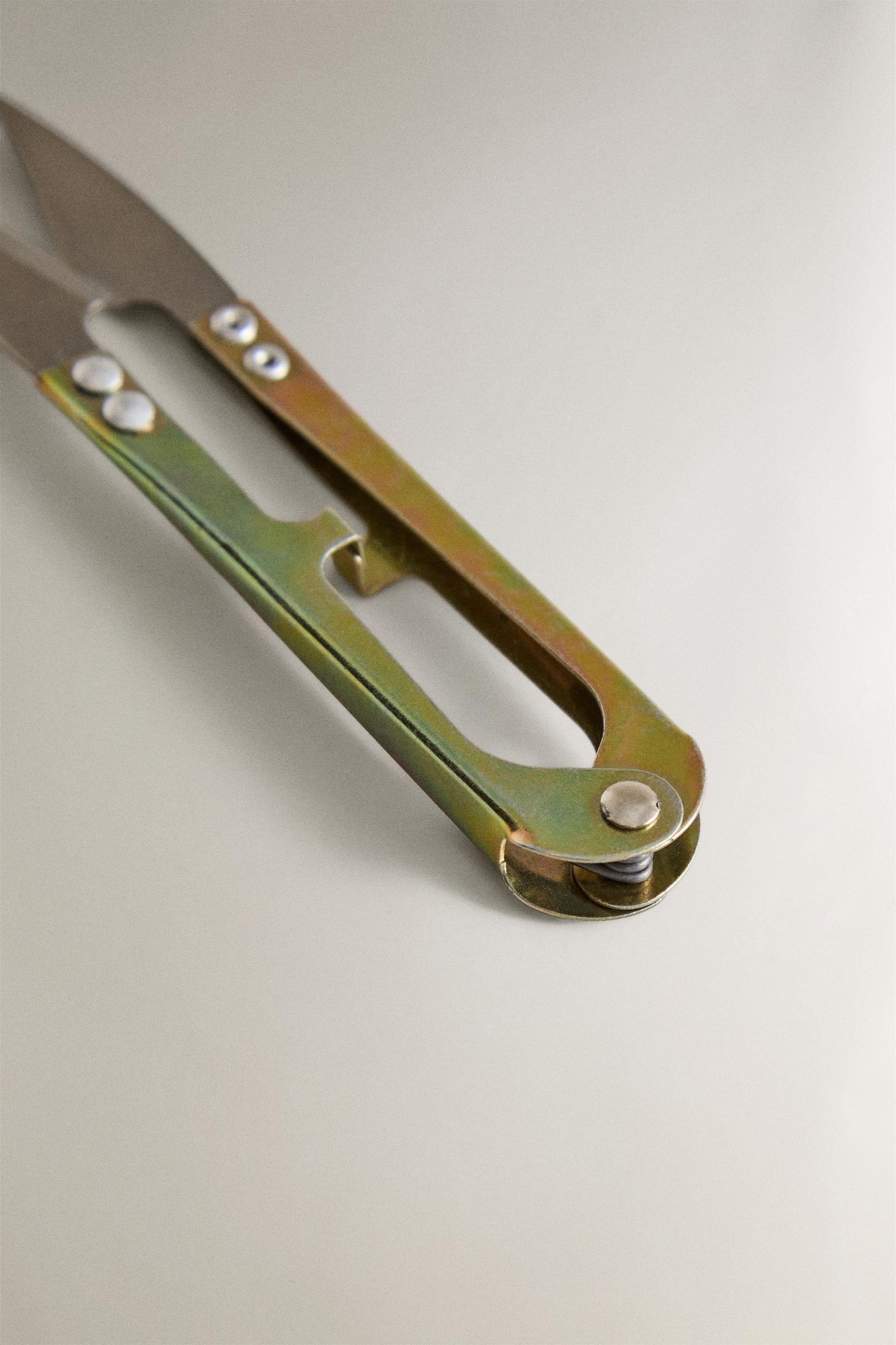 GARDEN CUTTING SHEARS
