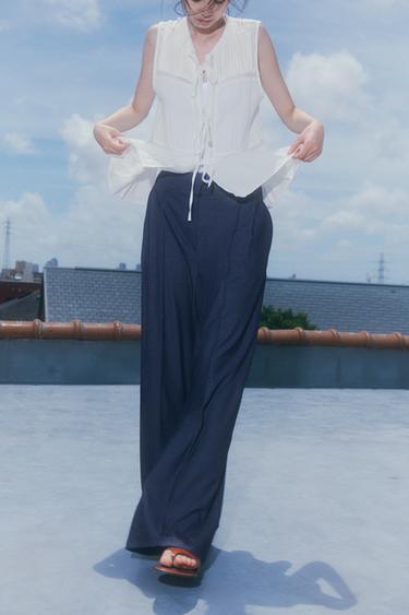 ダーツ入りワイドパンツブルーZaraのダーツ入りワイドパンツ - ブルー 