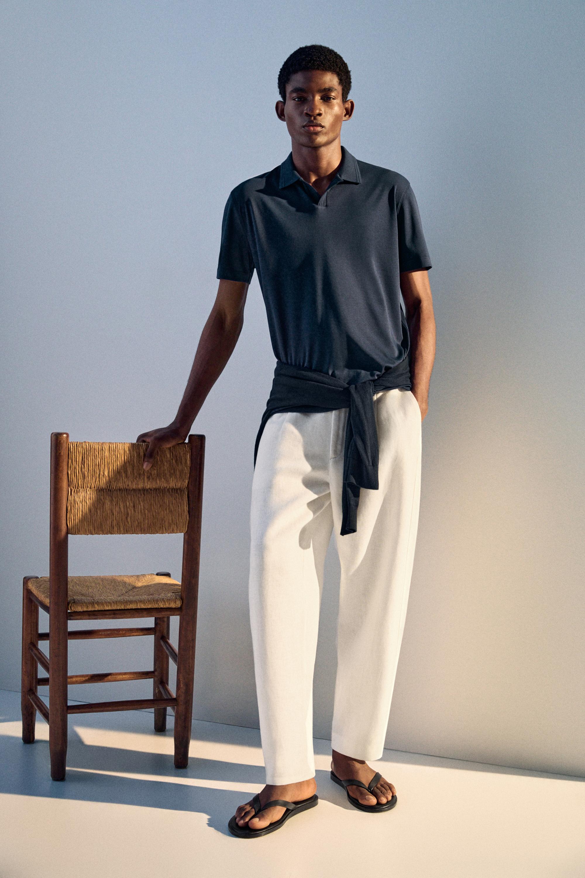 100% cotton V-neck knit polo — Beige