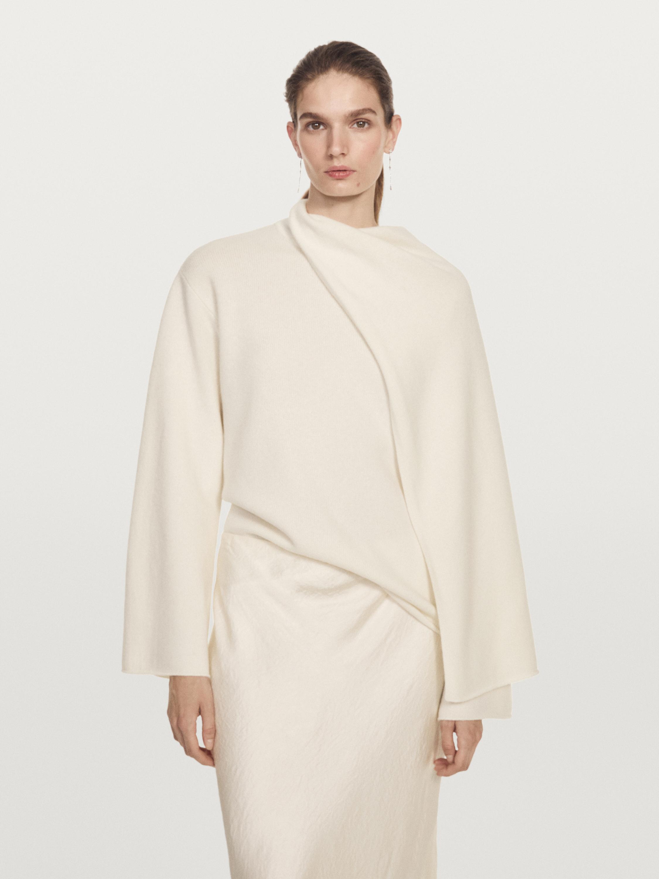 100% wool knit sweater with scarf