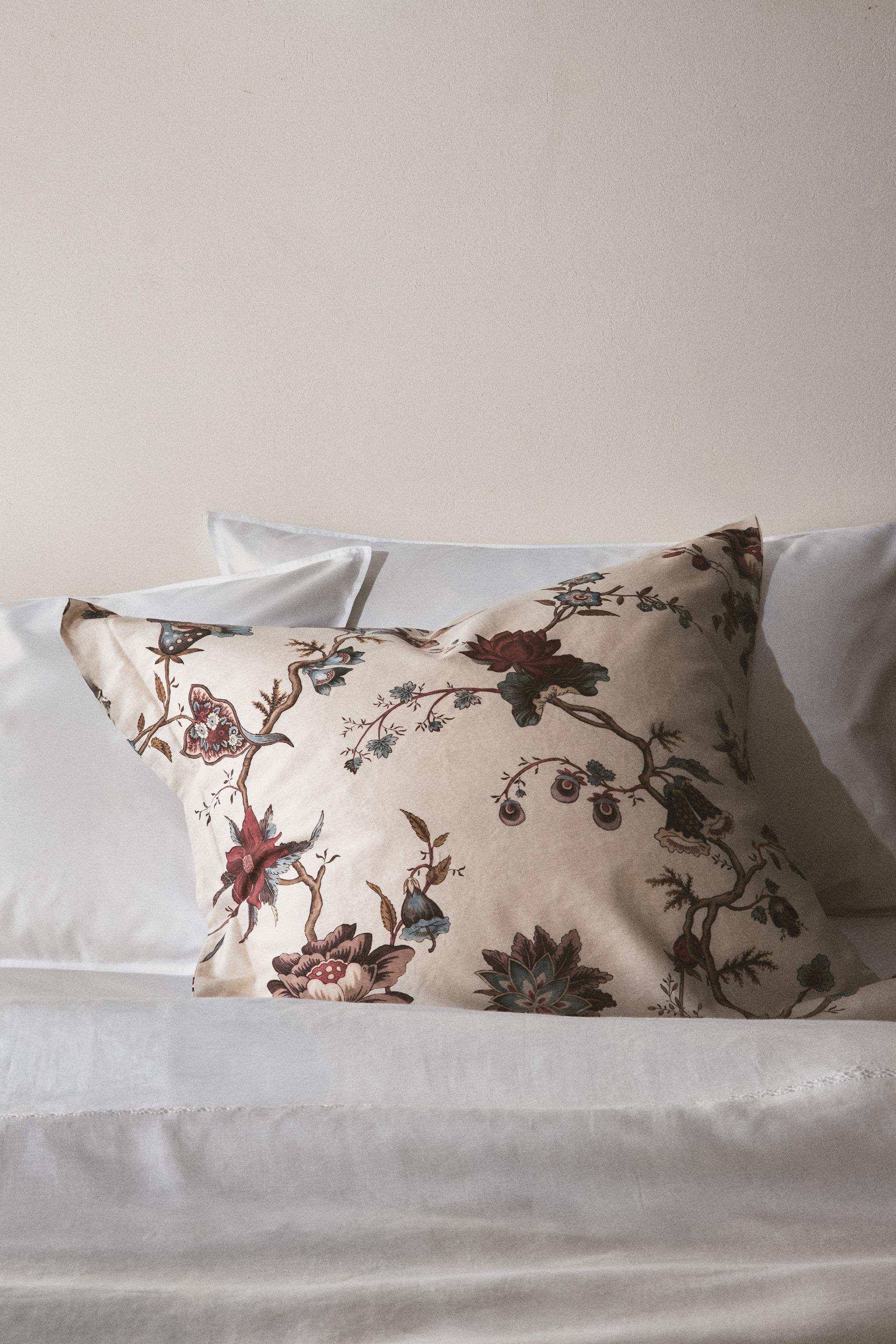 KATHARINE POLE FLORAL SATEEN PILLOWCASE