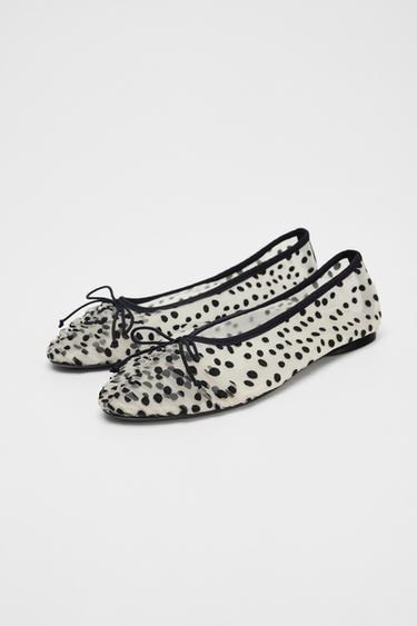 BALLERINES EN RÉSILLE AVEC NŒUD - Multicolore de Zara - Image 2
