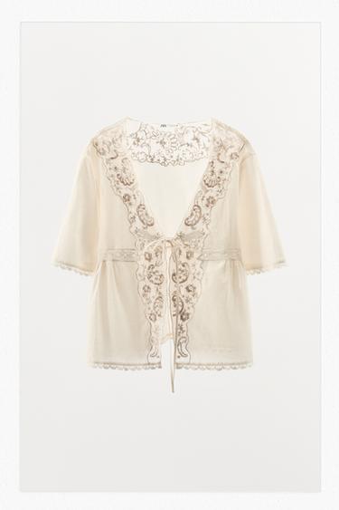 טופ עם חרוזים ורקמה - Limited Edition - אוף ווייט של Zara