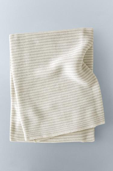 CHILDREN'S STRIPED BLANKET - Multicoloured by Zara