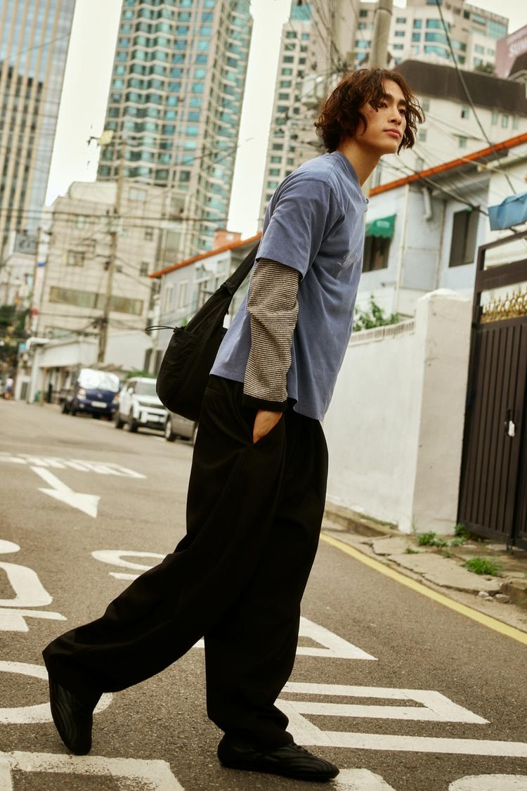 CONTRAST STRIPE JUMPER