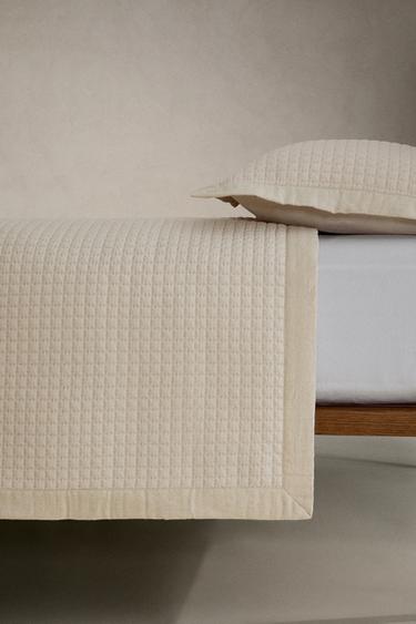 MICROFIBRE QUILT - Beige by Zara - Image 2