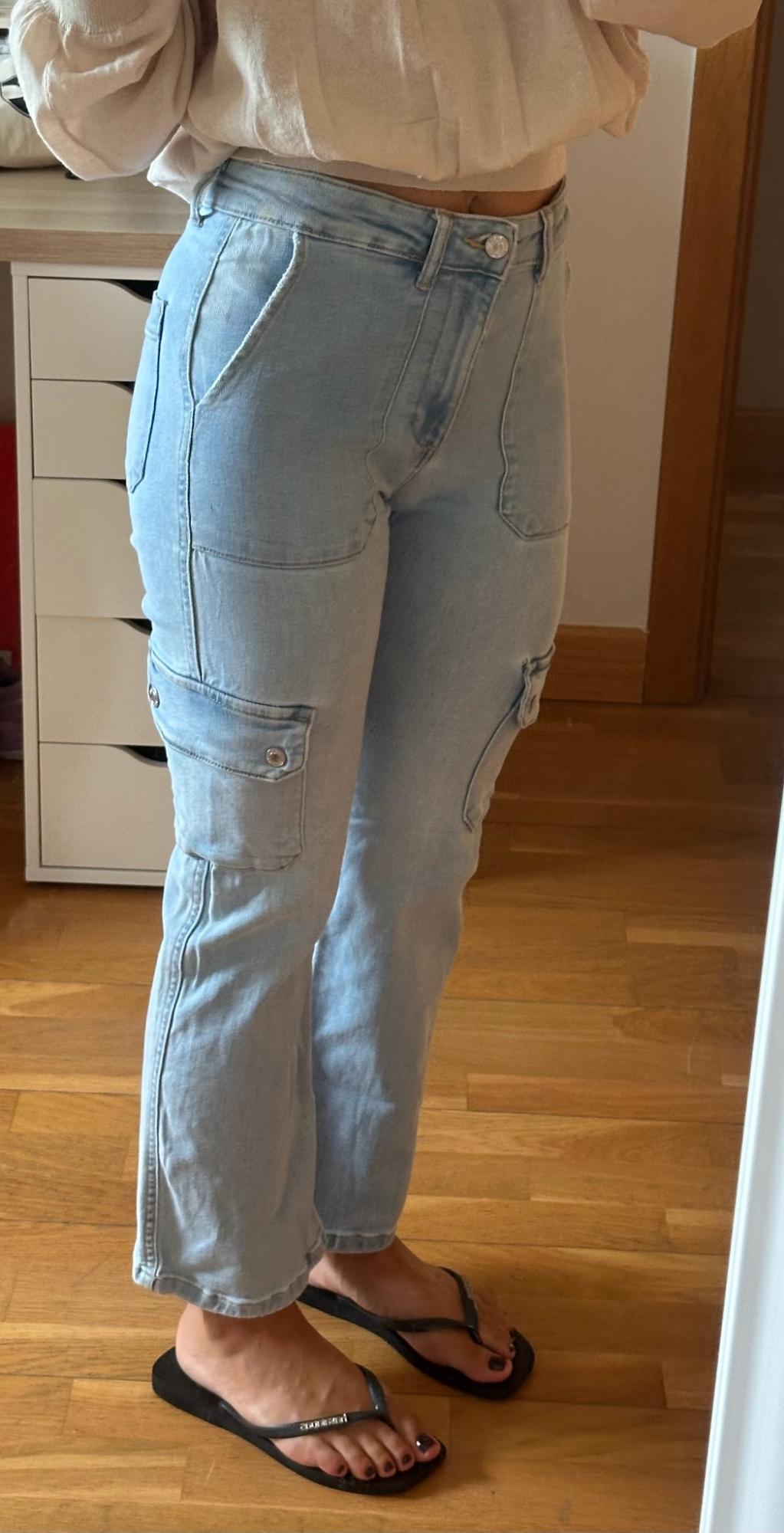 STRETCH FIT CARGO JEANS - Image 4