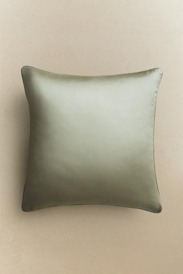غلاف وسادة ساتان - أخضر /أزرق الخاص بـ Zara