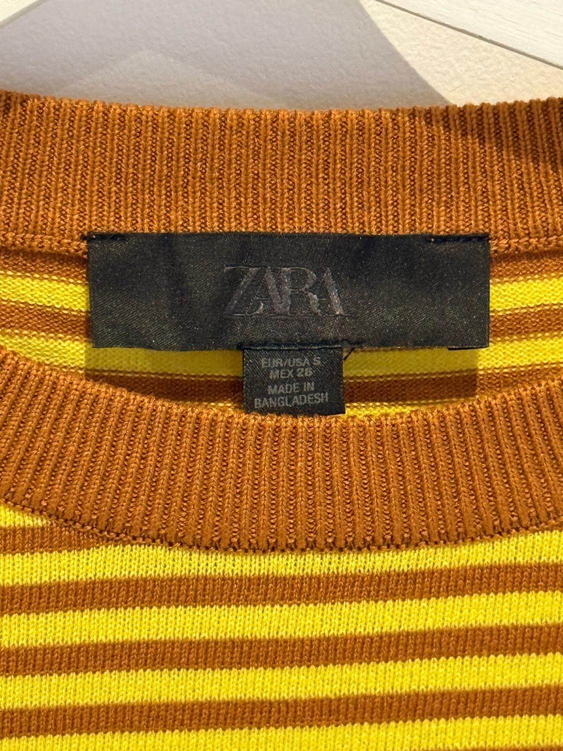 STRIPED KNIT SWEATER - Image 3