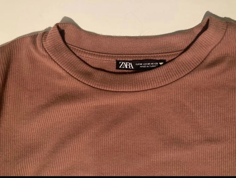 RIBBED TOP WITH GATHERED DETAIL - Image 3