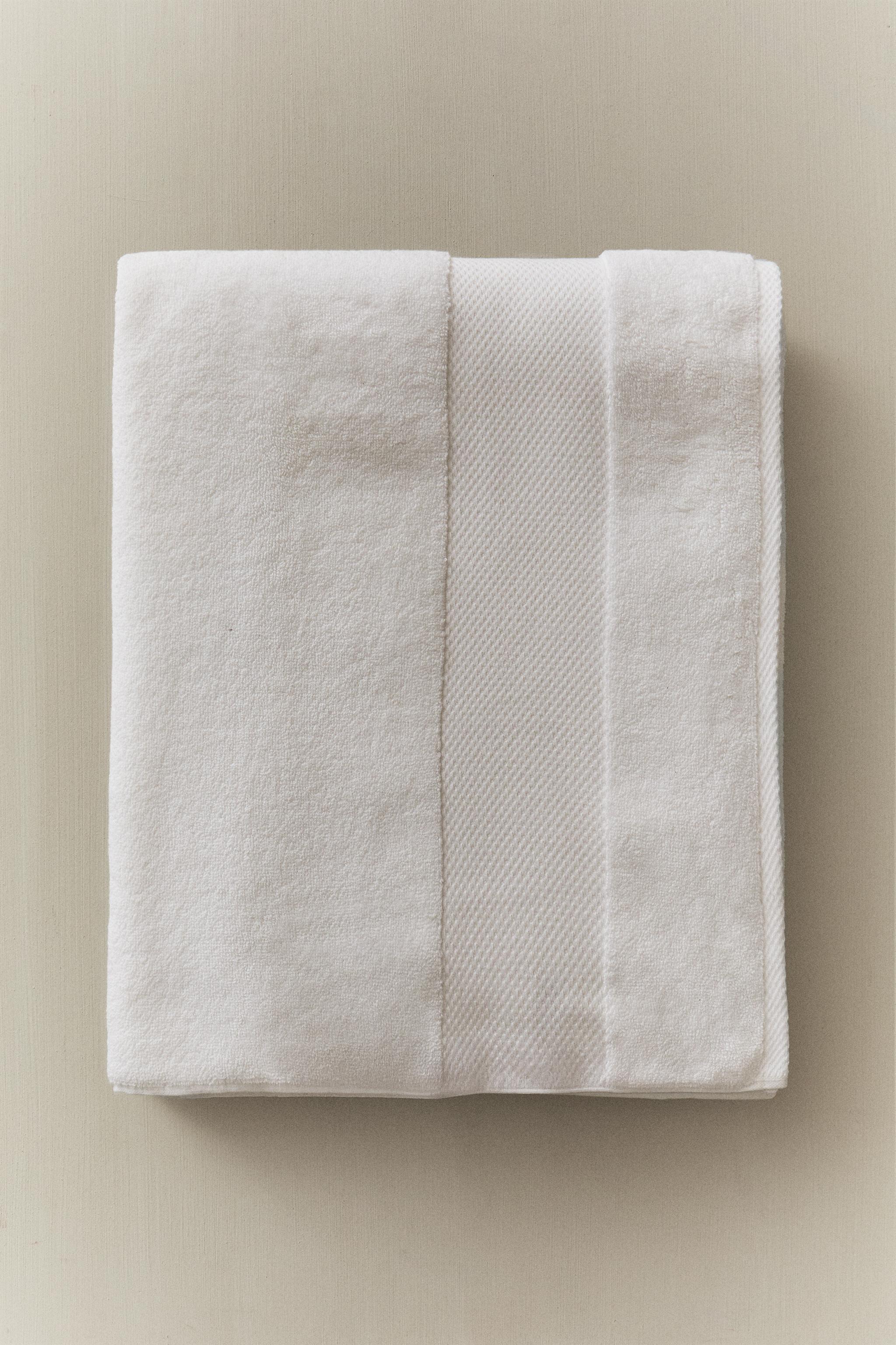 EXTRA SOFT BATH TOWEL (800 GXM²)