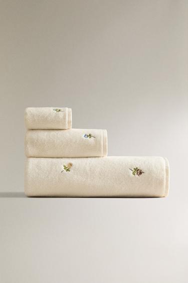 SERVIETTE DE BAIN BRODERIE FLORALE - Ivoire de Zara