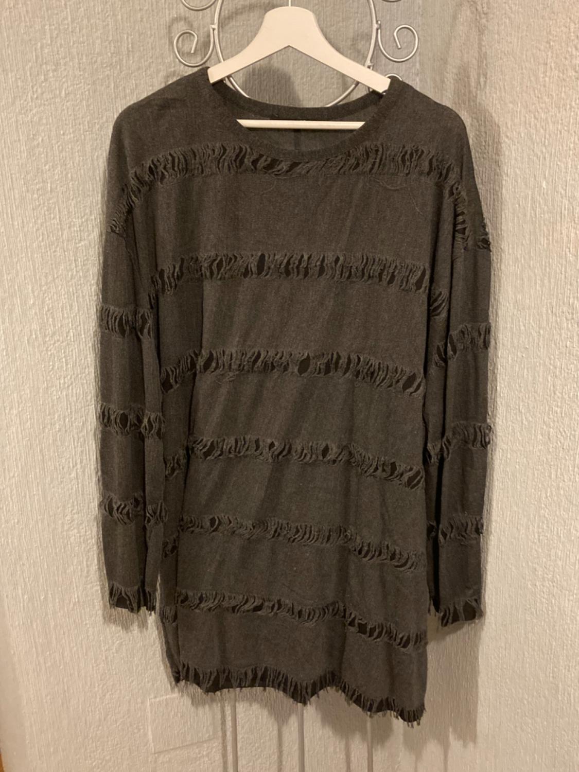 OVERSIZED DRESS WITH STRIPED FRINGE