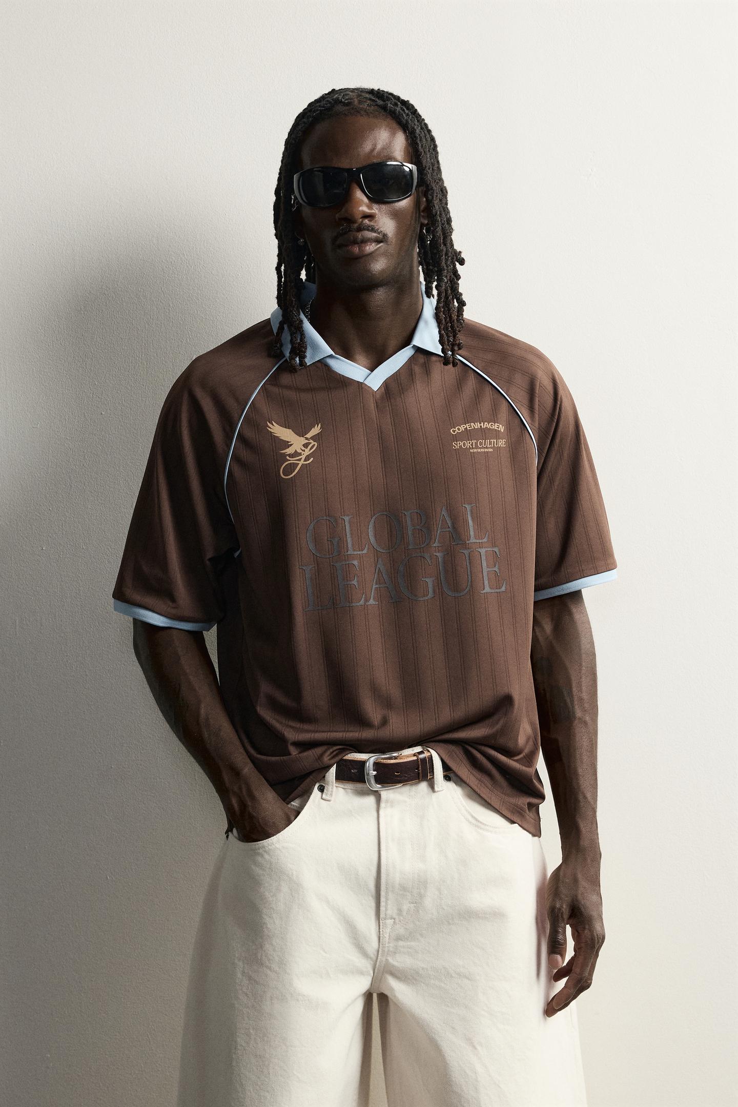 Мужское поло Zara Retro Soccer Relaxed Fit Polo, цвет: Коричневый — фото 2