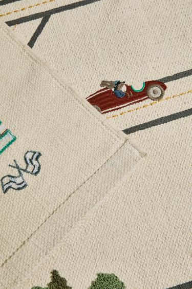 TAPIS ENFANT PISTE DE COURSE - Beige clair de Zara - Image 3