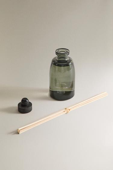 (240 ML) DIFFUSEUR À BÂTONNETS TOMATO FIELDS - ROUGE de Zara - Image 1