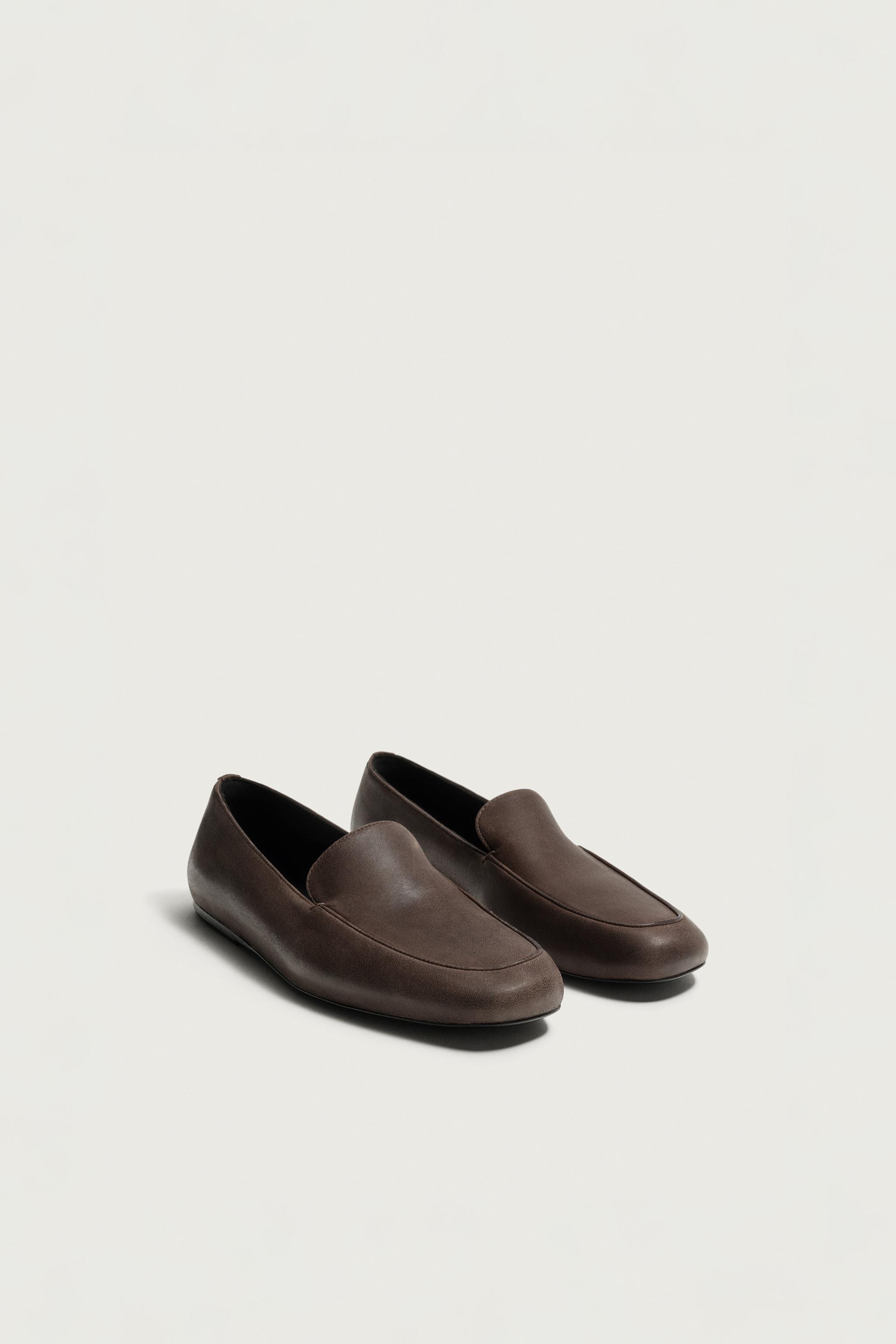 LEATHER LOAFERS — Brown
