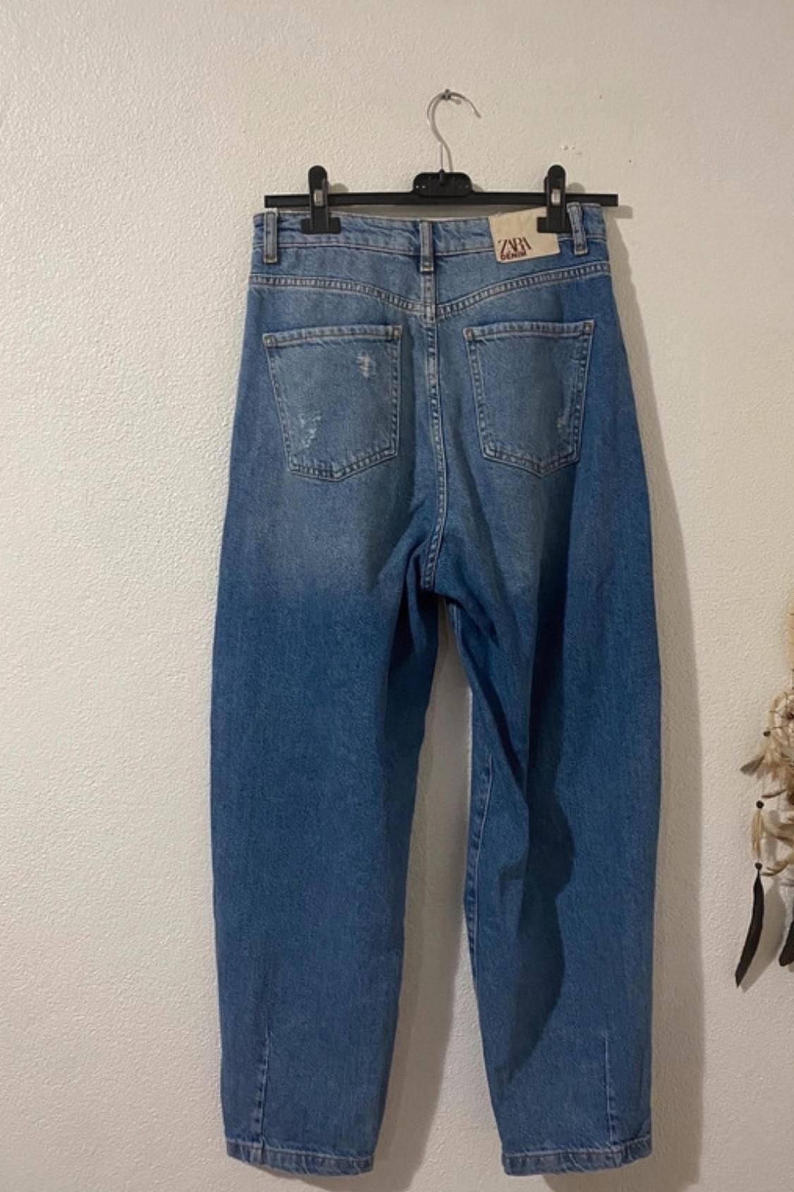 JEANS - Image 2