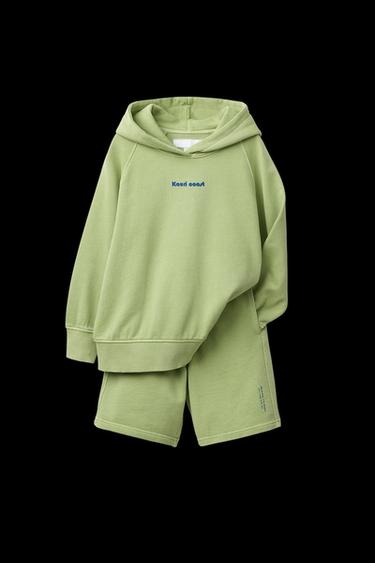 KAPUZENSWEATSHIRT- UND BERMUDA-GARNITUR MIT SCHRIFTZUG - Grün von Zara - Bild 0