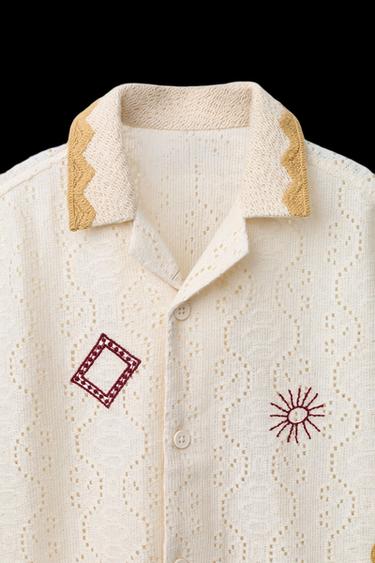 CAMISA PUNTO CROCHET BORDADOS - Crudo de Zara