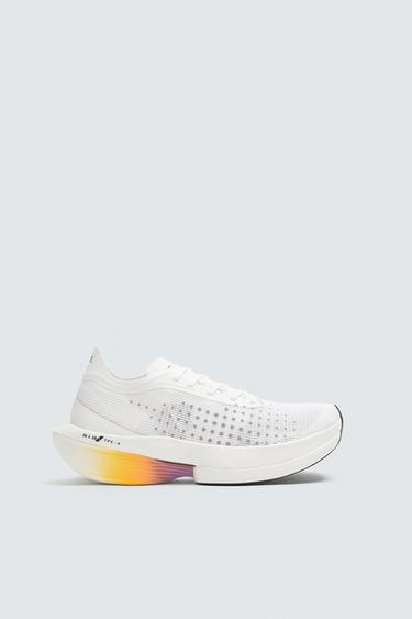 Zara LONG DISTANCE RUNNING SNEAKERS - White