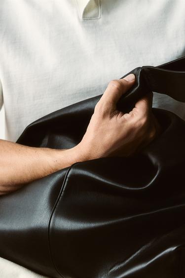 PLAIN TOTE BAG - Black by Zara