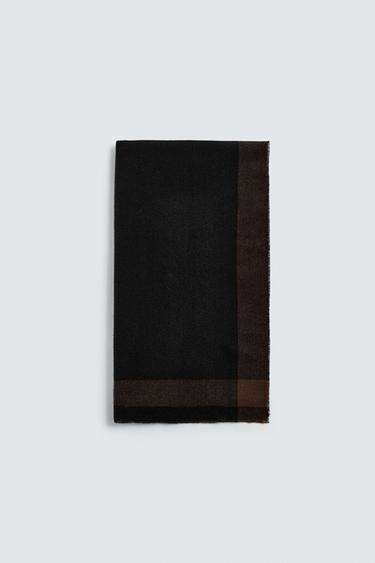 CONTRAST FINISH SCARF - Black by Zara