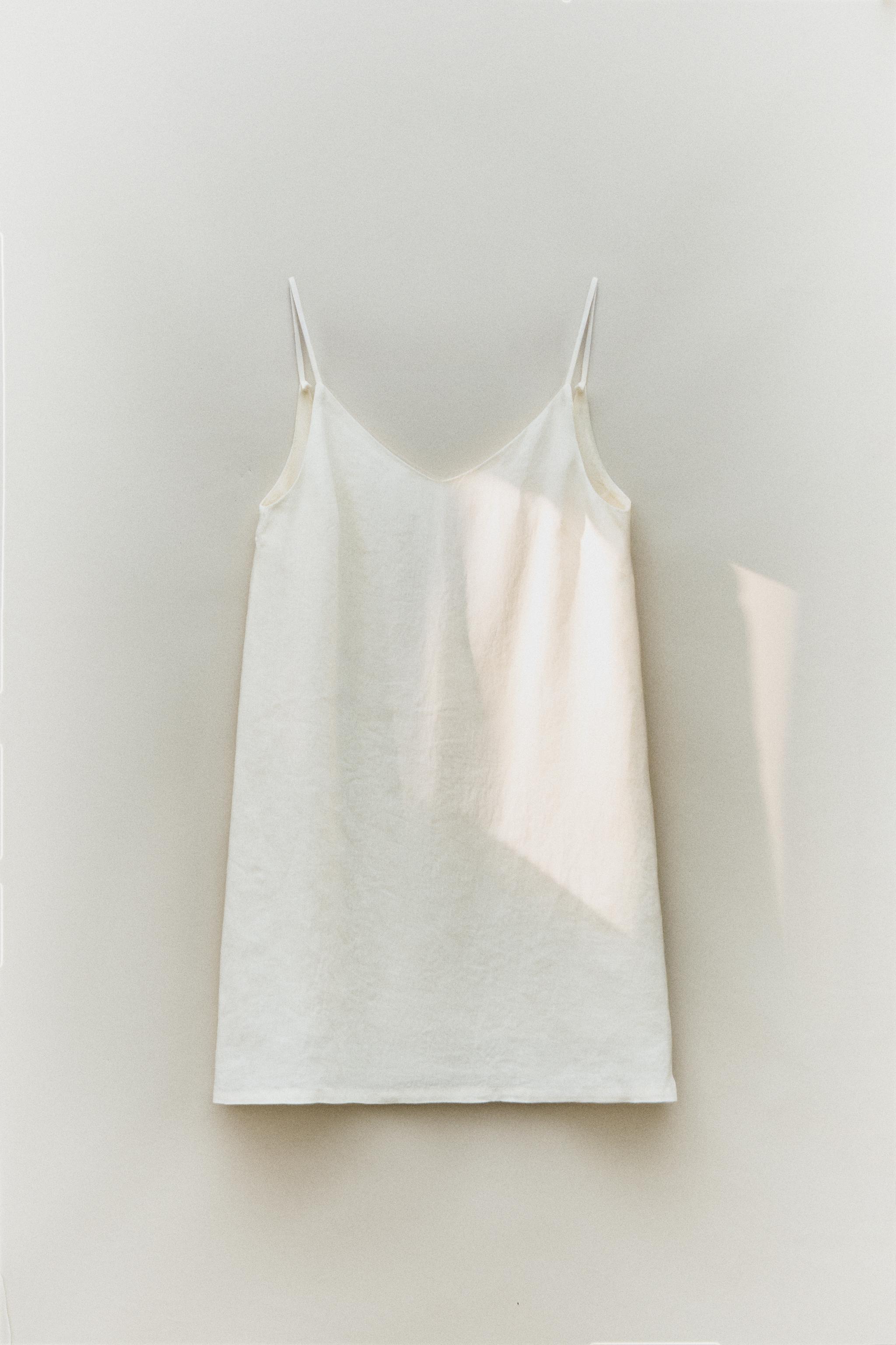 LINEN NIGHTGOWN