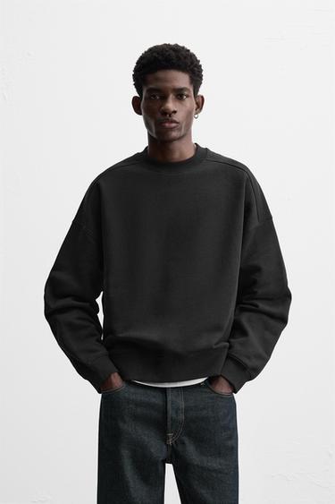 BOXY FIT CREW NECK SWEATSHIRT - Black by Zara