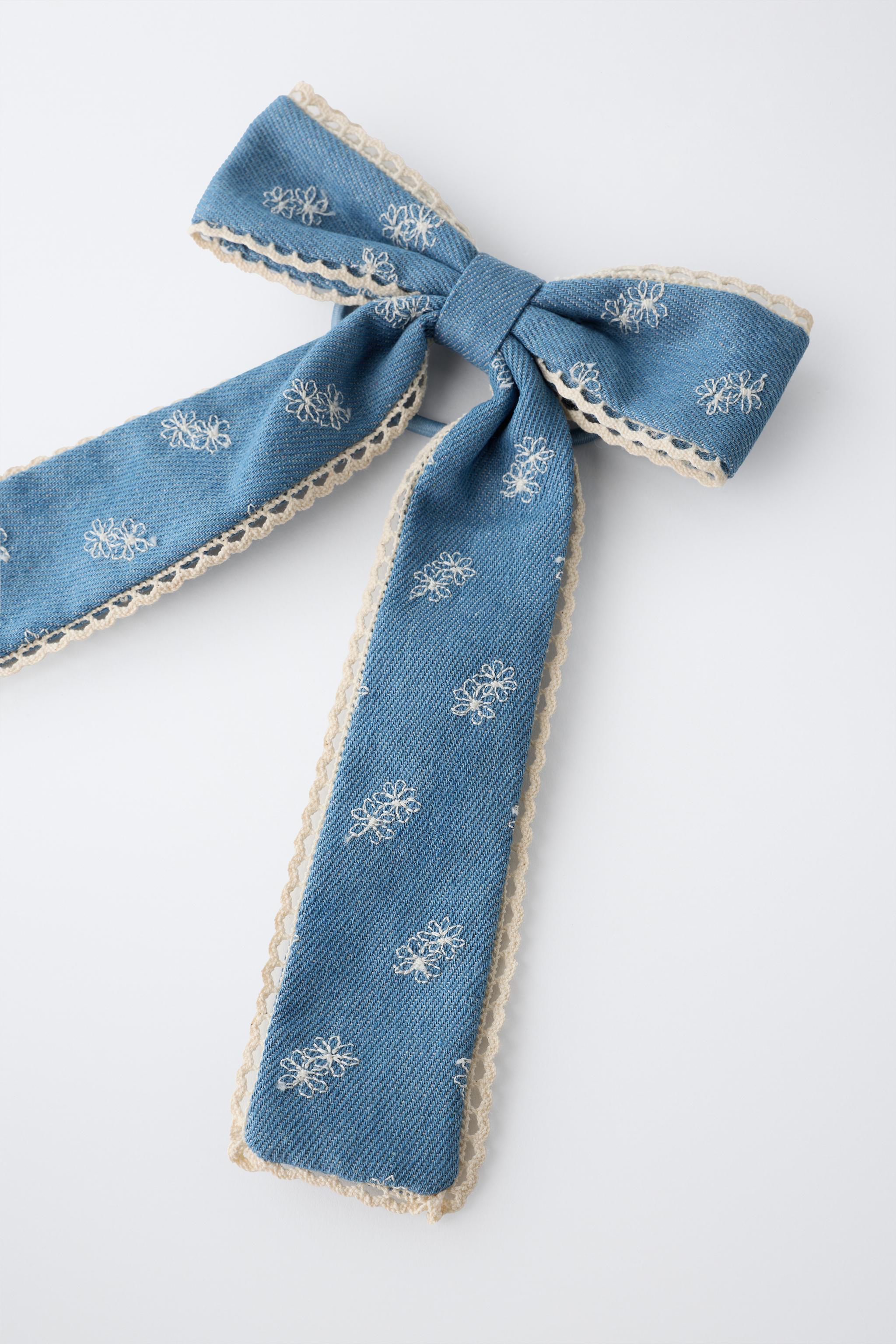 EMBROIDERED DENIM BOW HAIR CLAW — Blue