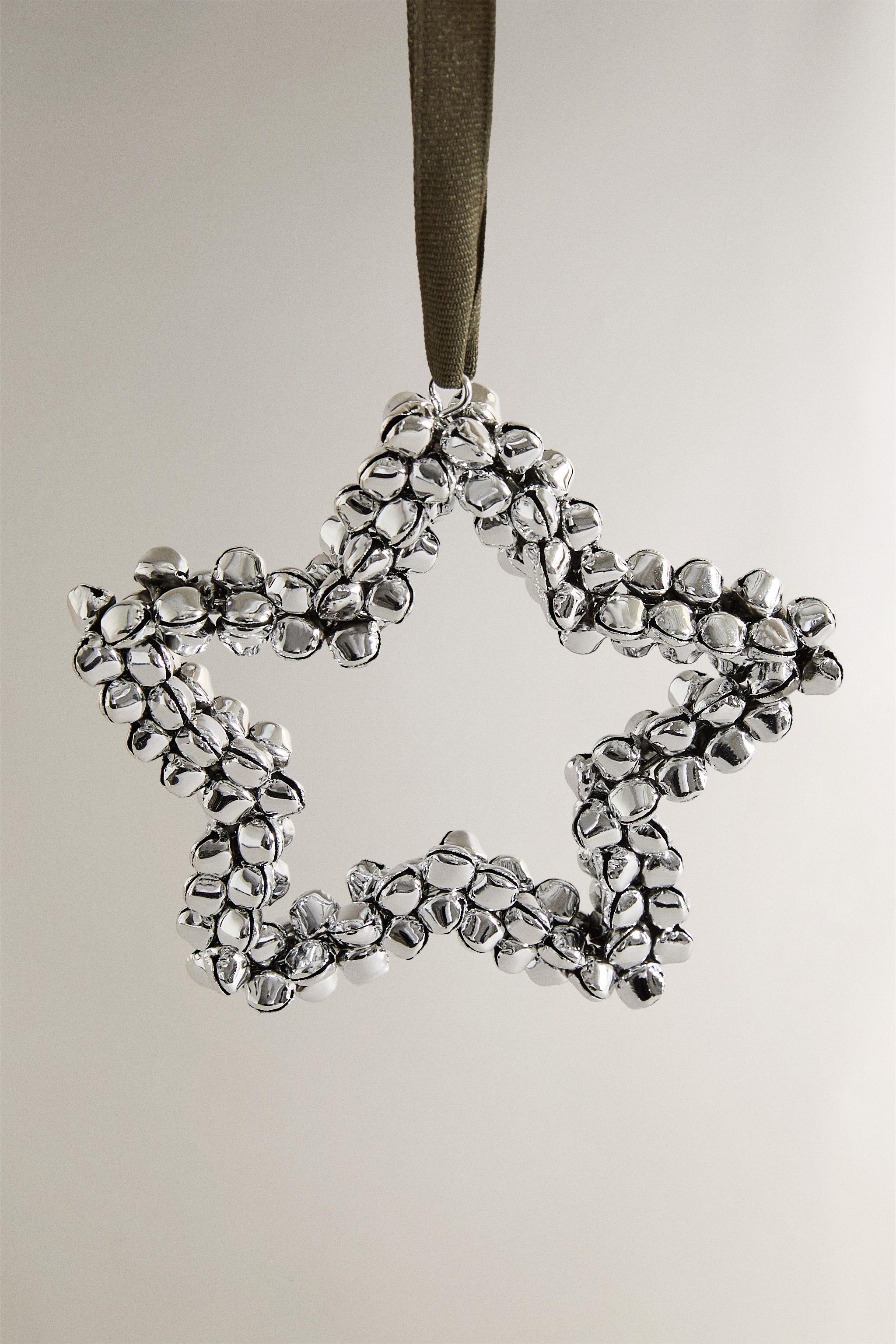 STAR WITH SLEIGH BELLS CHRISTMAS TREE ORNAMENT