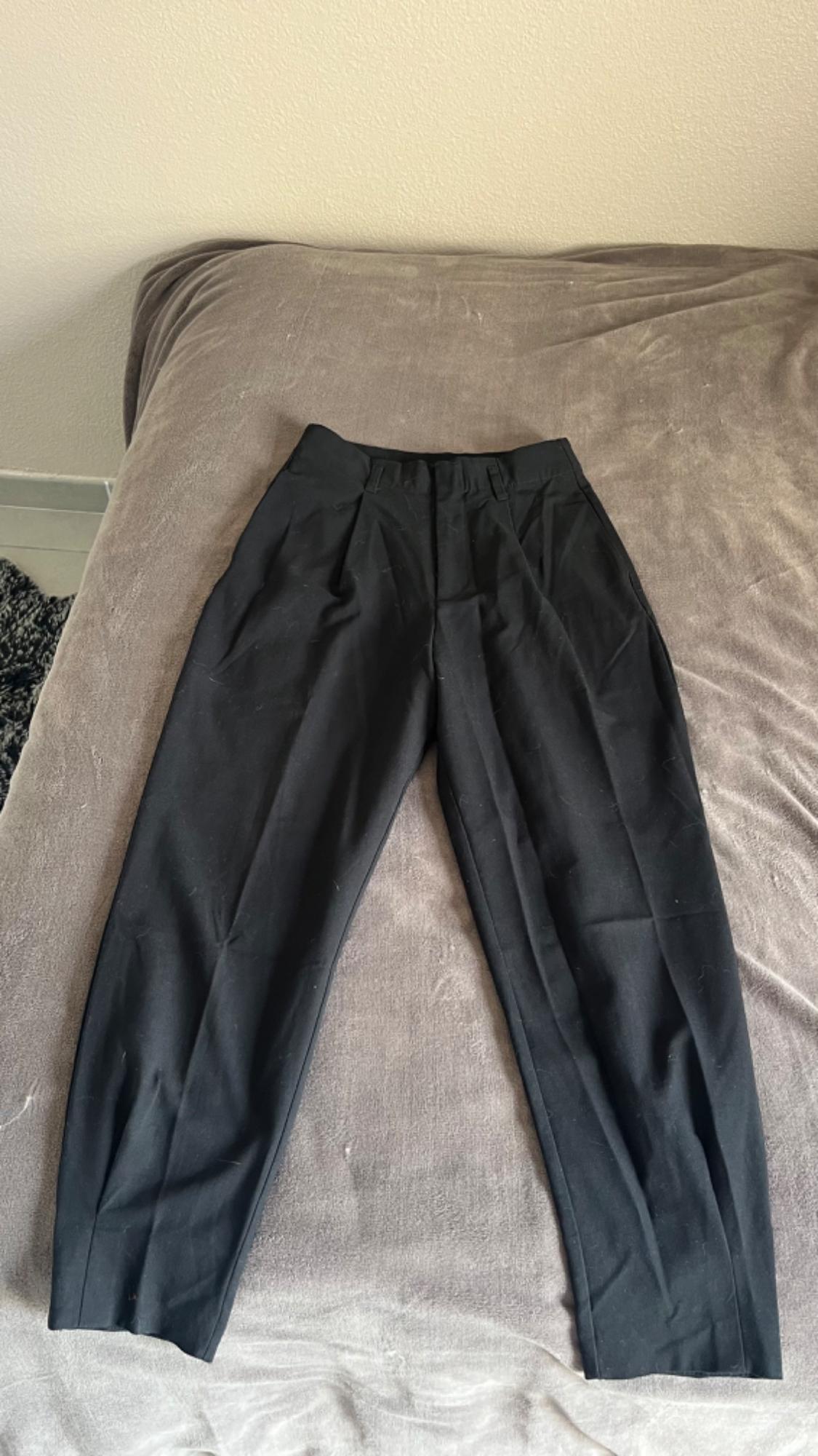 PANTALON RESSERRÉ EN BAS - Image 5