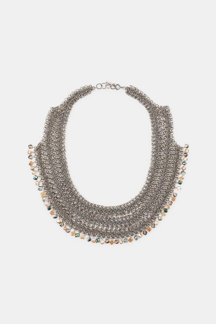 Collar babero con joyas 2
