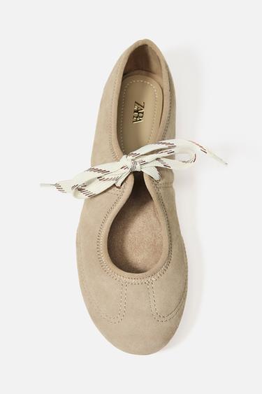 BAILARINA CORDONES SERRAJE - Marrón Arena de Zara
