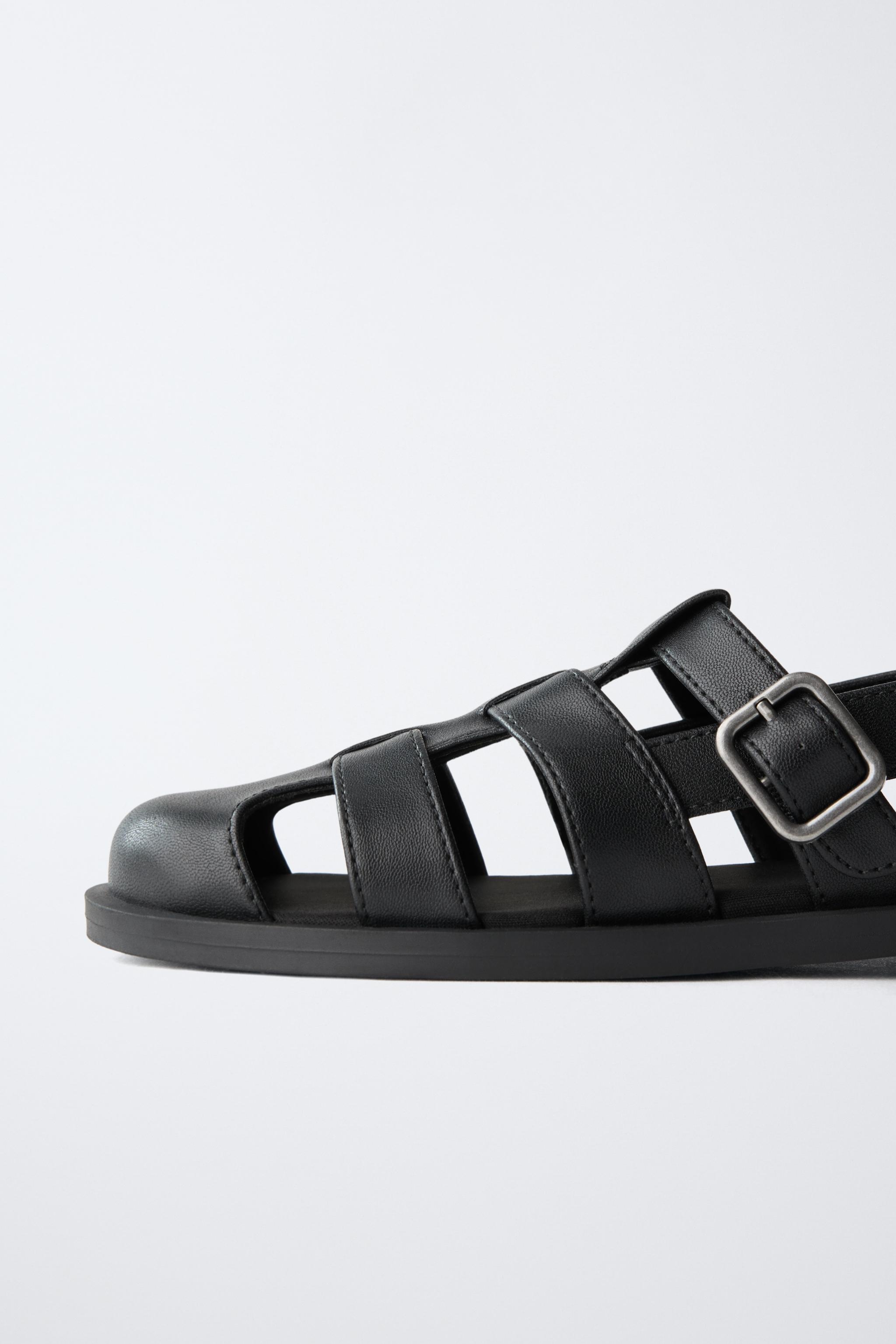 BUCKLED FISHERMAN SANDALS