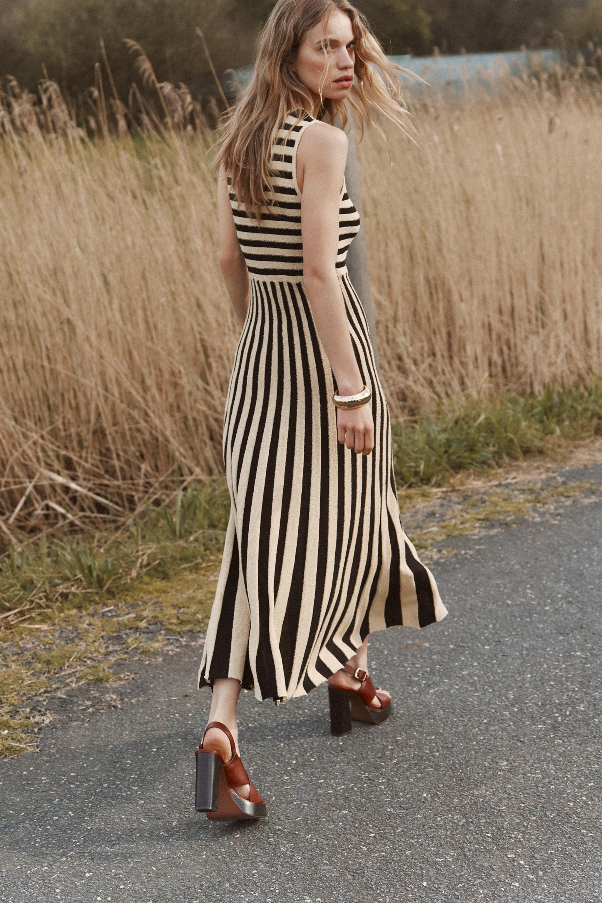 ストライプドレスワンピース – レディース | ZARA 日本