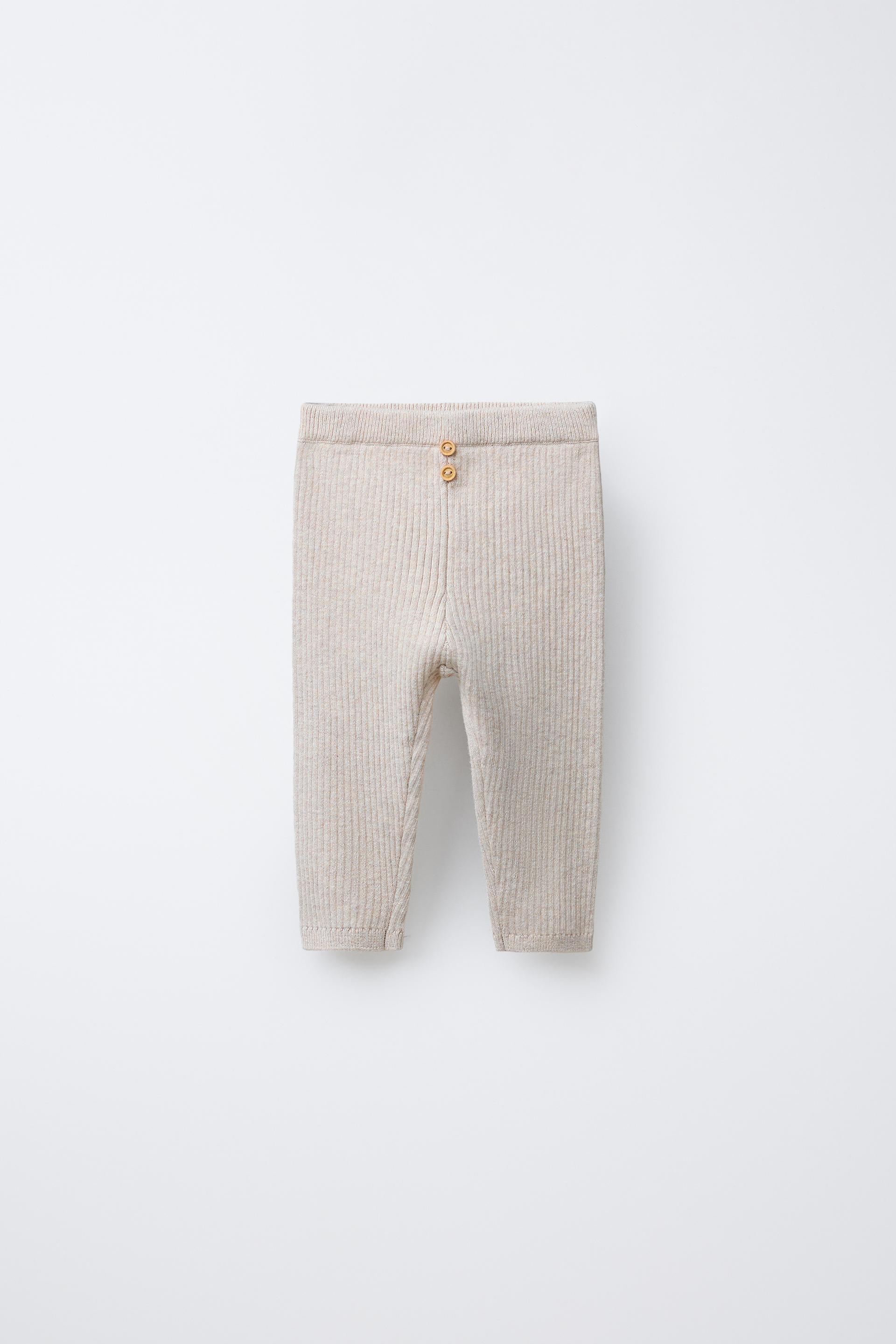 Ribbed Leggings With Buttons