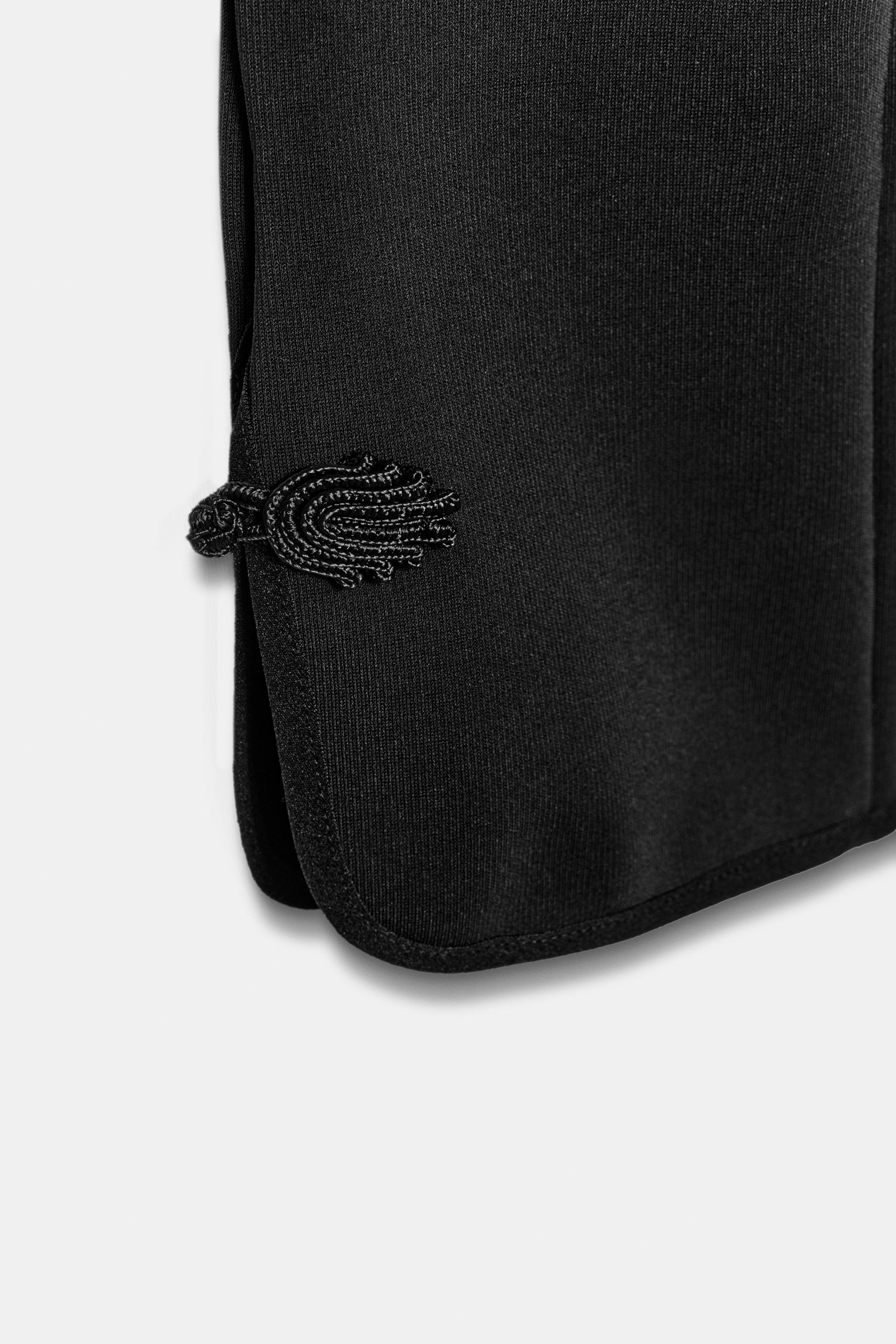 Zara Süslü Düğmeli Kapri Pantolon görsel 6