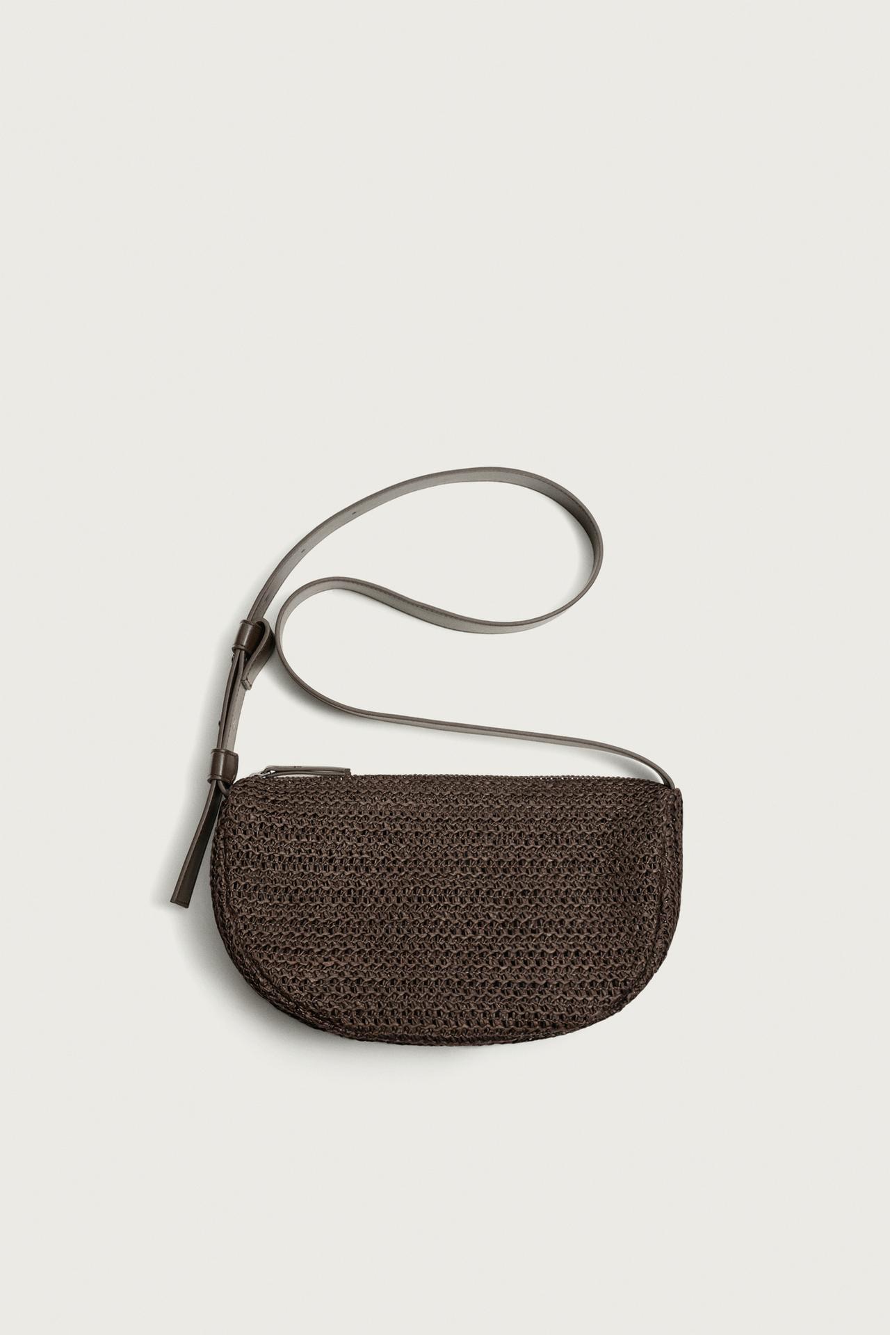 WOVEN SHOULDER BAG — Brown